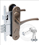 замок Врезной с ручкой на планке ЗВ 9,2-01 ОМЕГА бронза