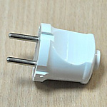 Вилка электрич. белая 6А 250В б/з евро Universal (А113)