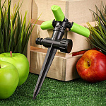 Разбрызгиватель Grandy трехлепестковый, на ножке, вращающийся, быстросъемный JS-2236