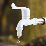 Кран с носиком 1/2 пласмас. 